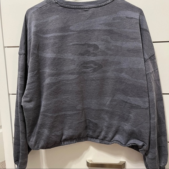Z Supply dark blue camo relaxed pullover crewneck - Picture 4 of 6